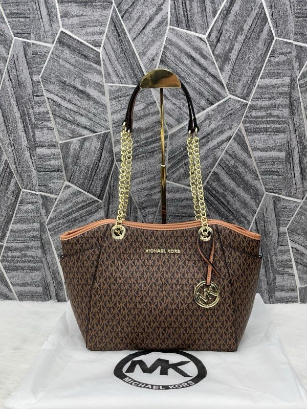 Michael Kors Jet Set Tote Travel Signature With Dust Bag (19015 Coffee Brown)