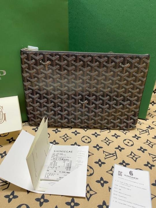 Goyard Snat MM pouch in Goyardine