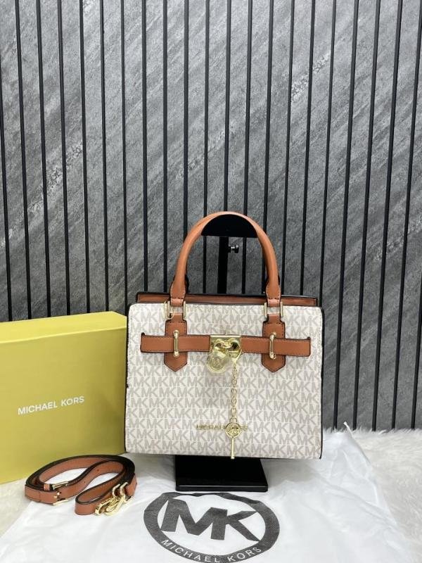 Michael_Kors Hamilton EastWest Satchel-Vanila 2085