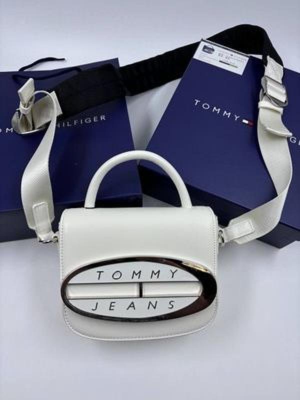 TOMMY JEANS HILFIGER PREMIUM WHITE CROSS BODY WITH BOX AND CARRY BAG